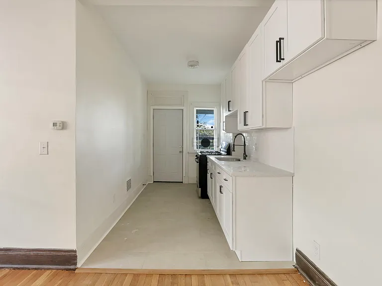 56 Winner Ave — Photo 18