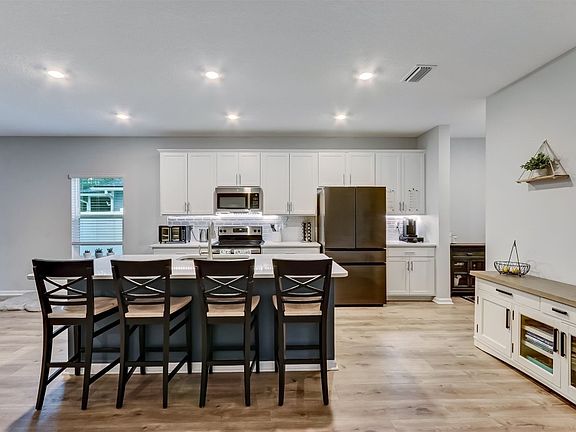 3rd image of 86613 Lazy Lake Cir