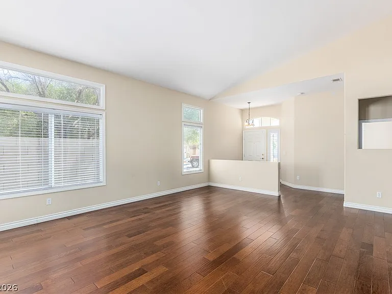 253 Mesquite Ridge Ln — Photo 4
