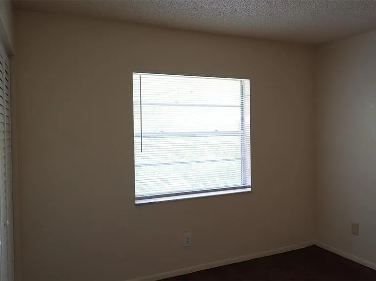 4015 76th Ave N #4025 — Photo 11