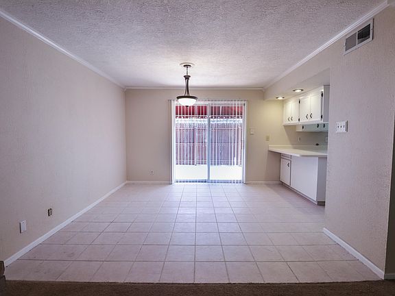 5th image of 500 Thunderbird Dr APT 100