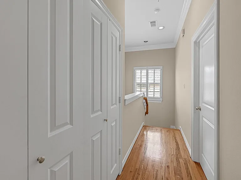1204 Cohn St — Photo 17