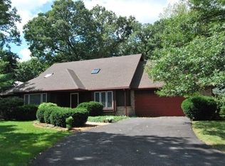 43 Windsor Dr, Lincolnshire, IL
