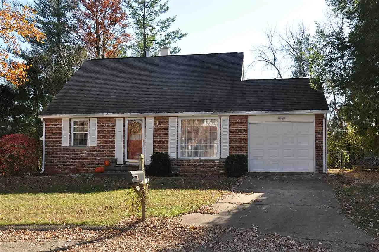 1141 W Briarcliff Dr photo 1