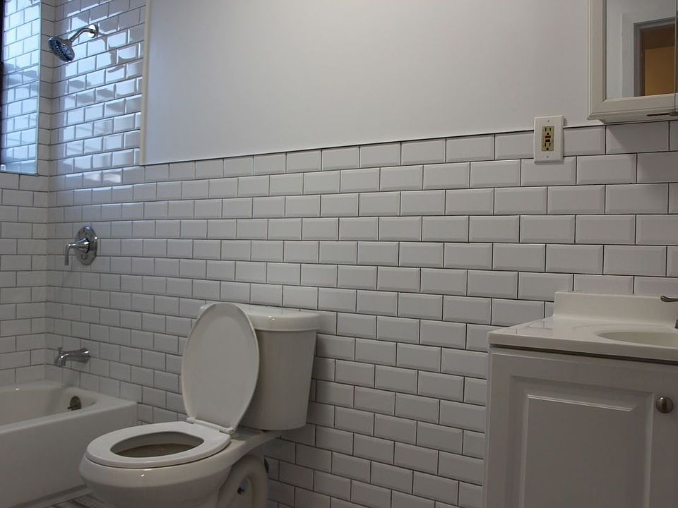 2nd image of 408 Madison St APT 2