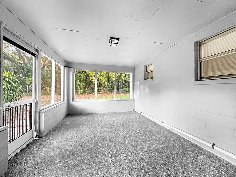 1510 S Miller Rd — Photo 14