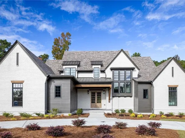 175 Maison Ct, Roswell, GA 30076