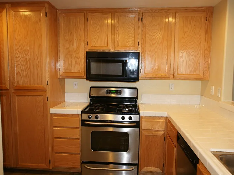 1338 Nicolette Ave #1022 — Photo 6