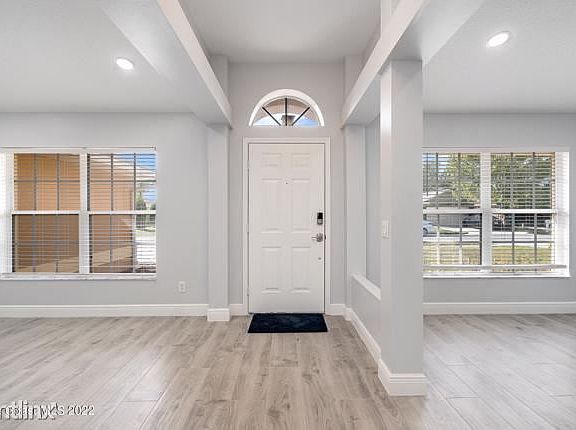 5th image of 1439 Hill Ave