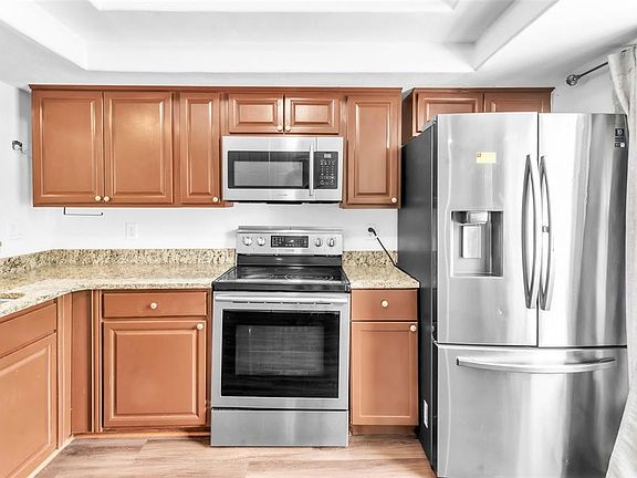 5th image of 3303 Brigadoon Dr