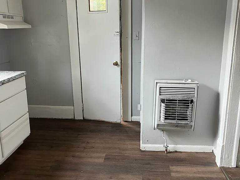 92 Woodlawn Ave #A — Photo 7