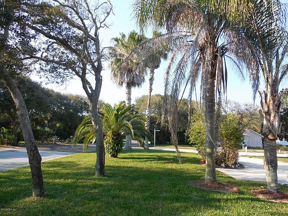 5th image of 601 Sand Isles Cir