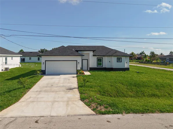 5000 Bygone St, Lehigh Acres, FL 33971