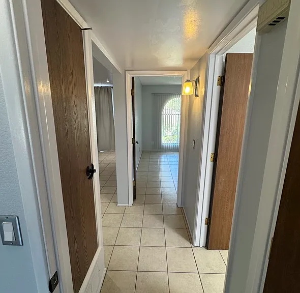 654 N Richey Blvd — Photo 2