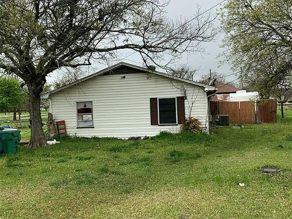 4th image of 3101 Red River St