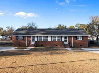 2800 Ridgecrest Dr #A & B, Goldsboro, NC 27534