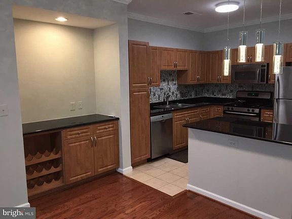 5th image of 12929 Centre Park Cir APT 217