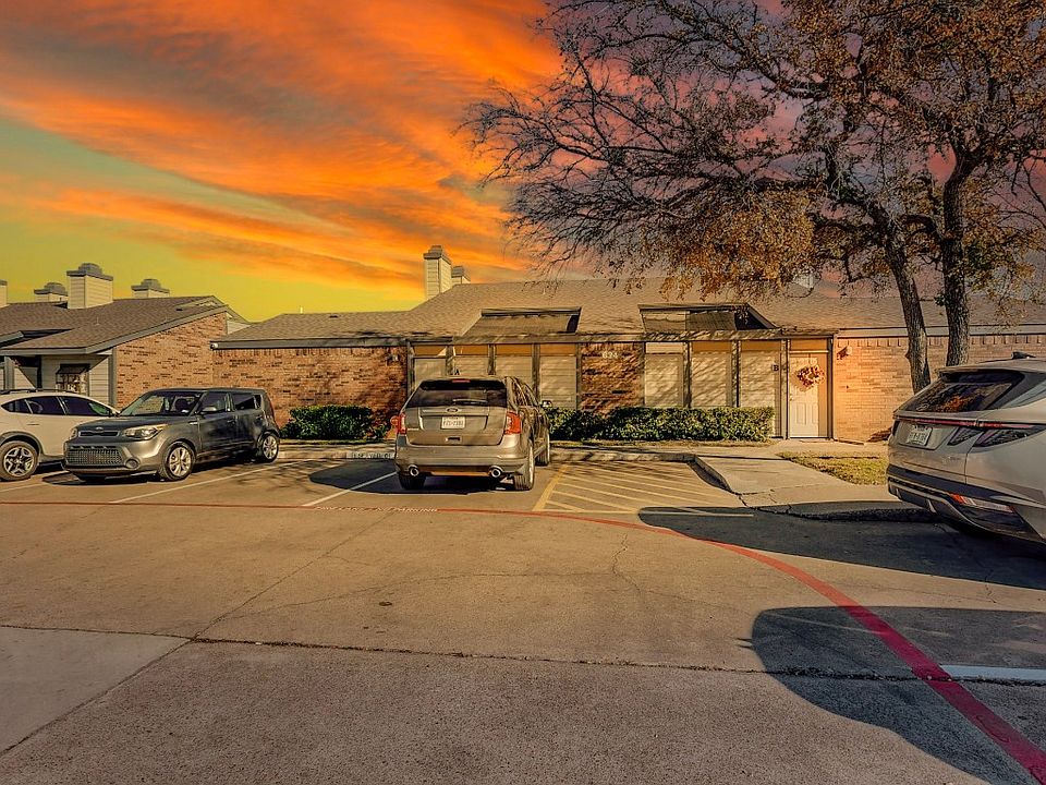 1st image of 634 Bellaire Dr APT C