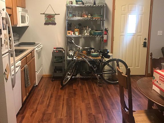 4th image of 370 W Cherry St APT 5