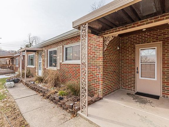 2nd image of 717 Parkview Dr