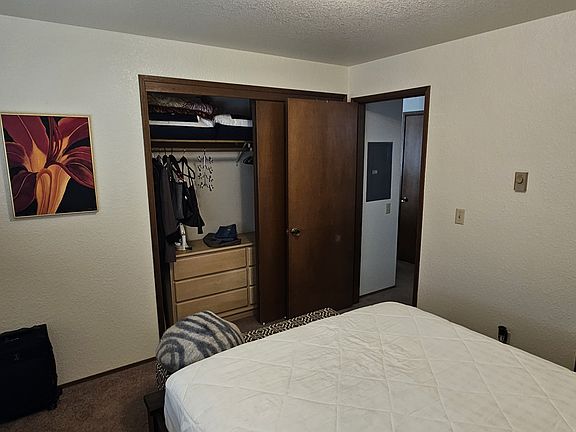 4th image of 101 W Grand St APT 3