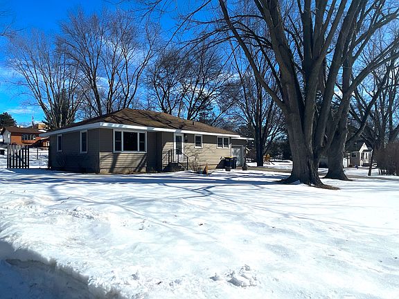 2nd image of 528 Linn St N Lot Wp001