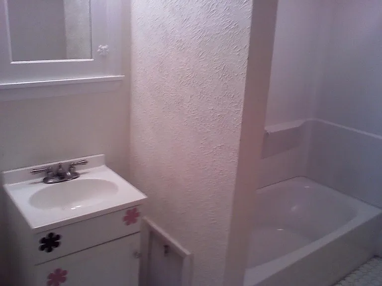 2nd Bathroom