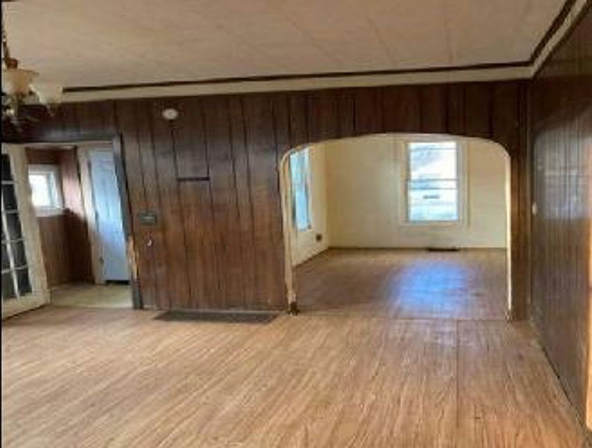 174 Willow St, Lockport, NY 14094 Zillow