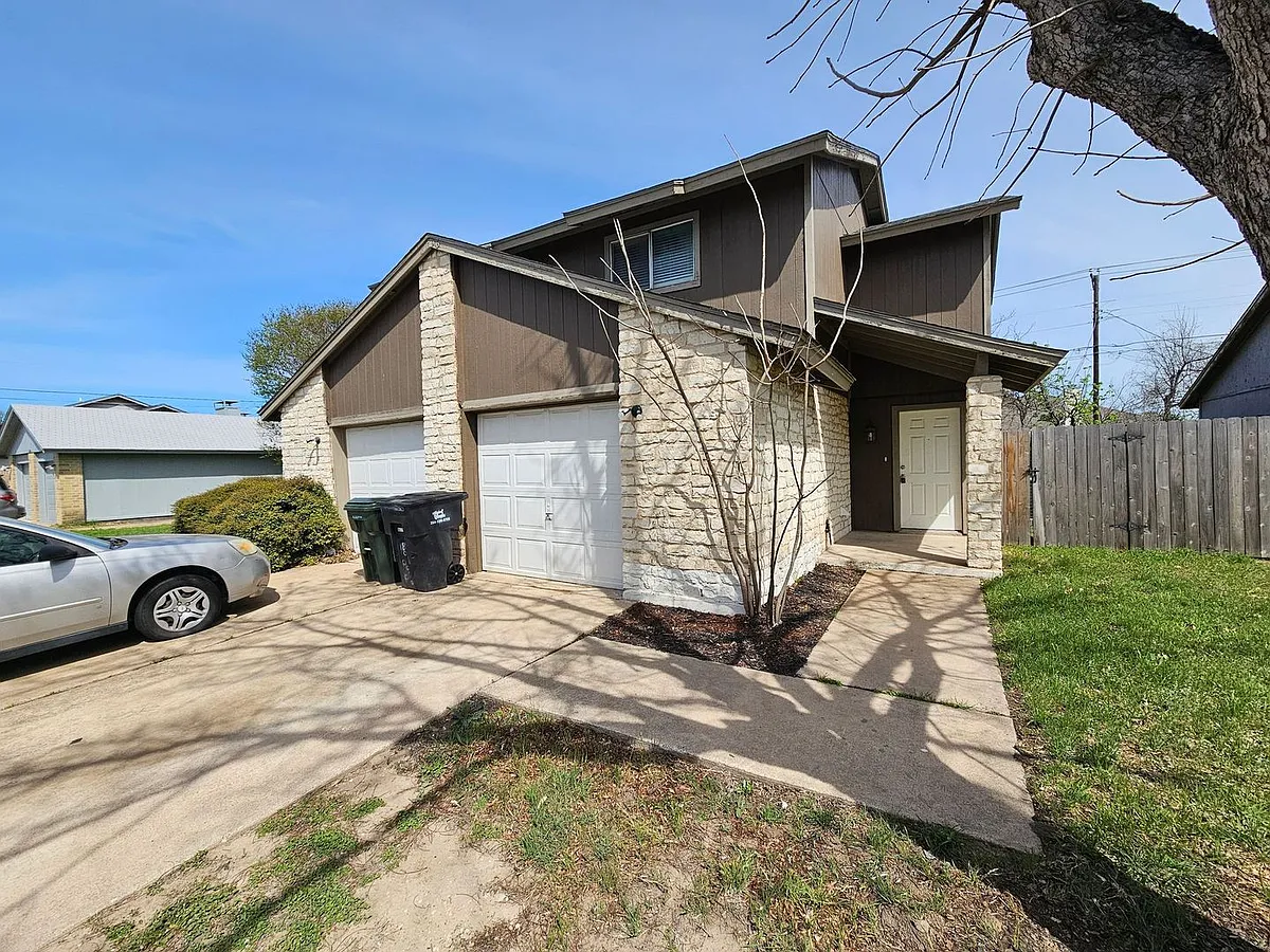 Building Photo - 3106 Trenton Dr #A/B