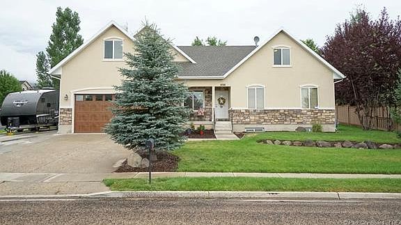 3rd image of 1896 N Valley Hills Blvd