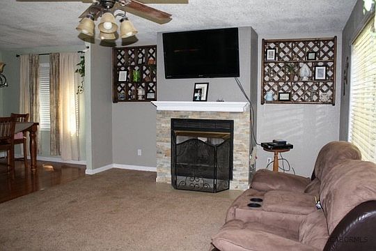 5th image of 11246 Dena Dr
