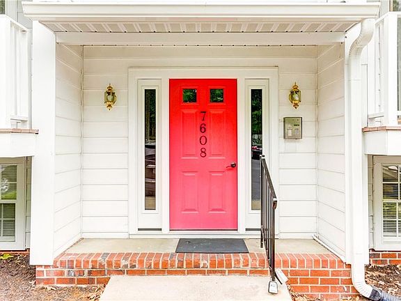 3rd image of 7608 Roscommon Ct APT 2301