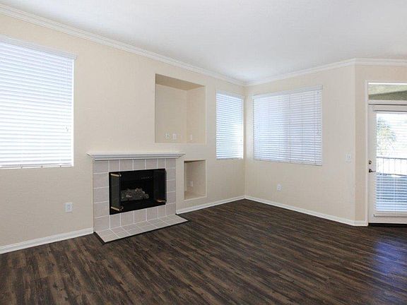 5th image of 12329 Creekview Dr Unit 39