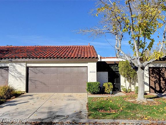 3rd image of 2584 Malabar Ave