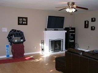 3rd image of 3232 Gavota Ave