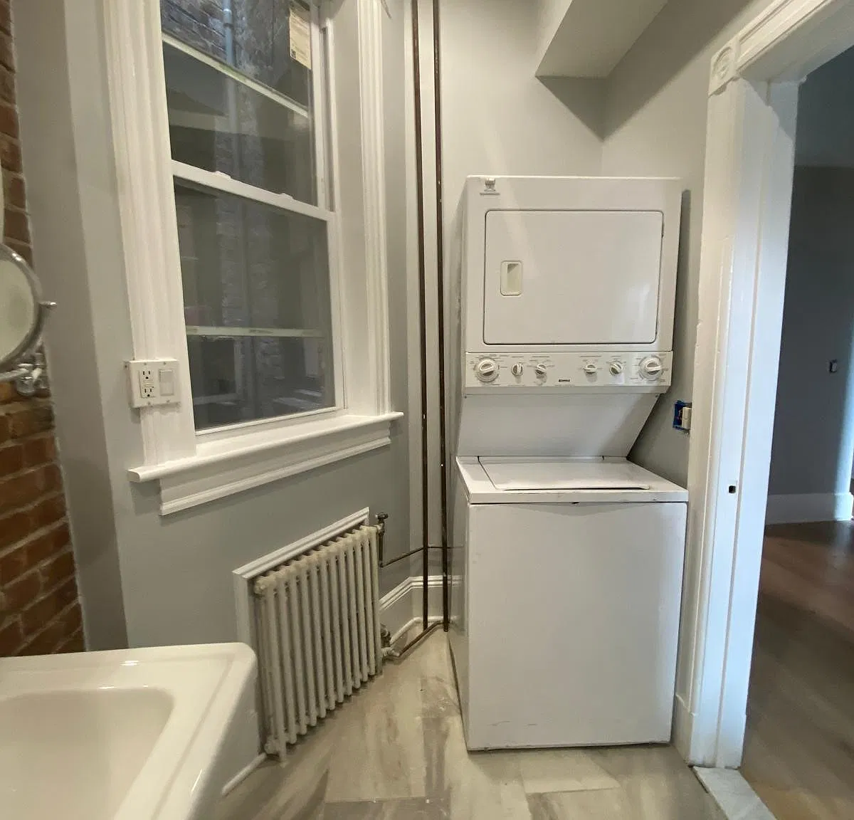 3 bed, 1000 sqft, $2,850 — Photo 4