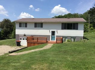3585 Dona Dr, Zanesville, OH 43701