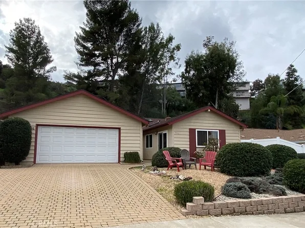 652 La Sombra Dr, El Cajon, CA 92020