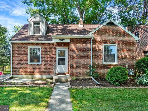212 Lyndhurst Rd, York, PA 17402