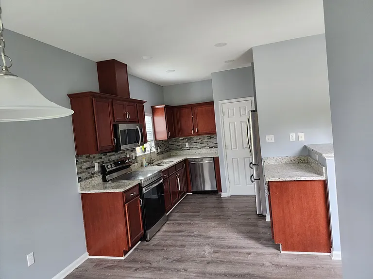 3020 Maura Ct — Photo 4