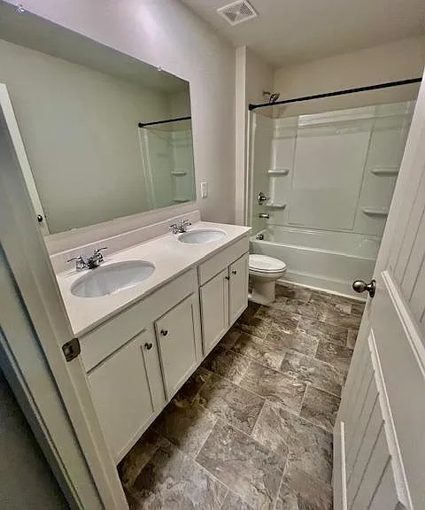 2728 Piper Dr S — Photo 27