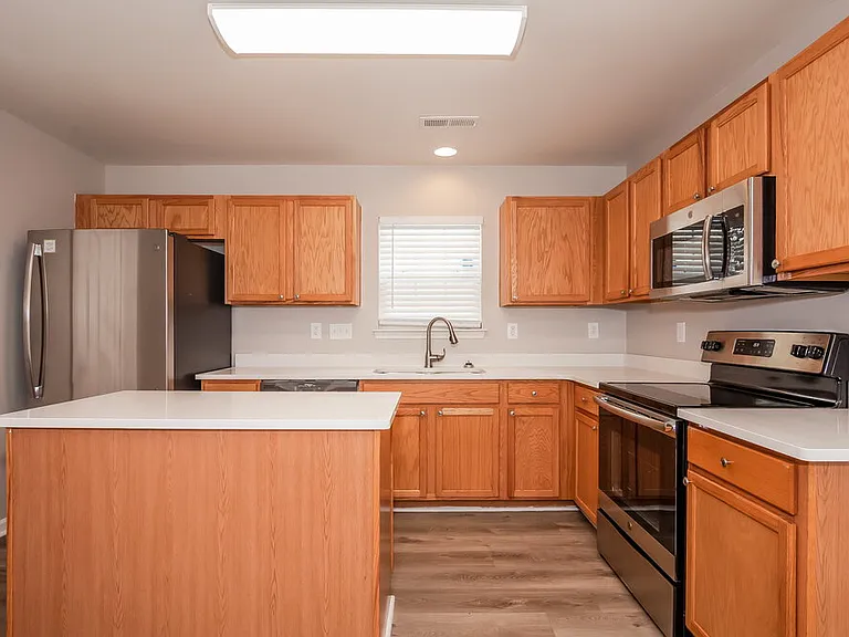 3236 Reid Brook Ln — Photo 6