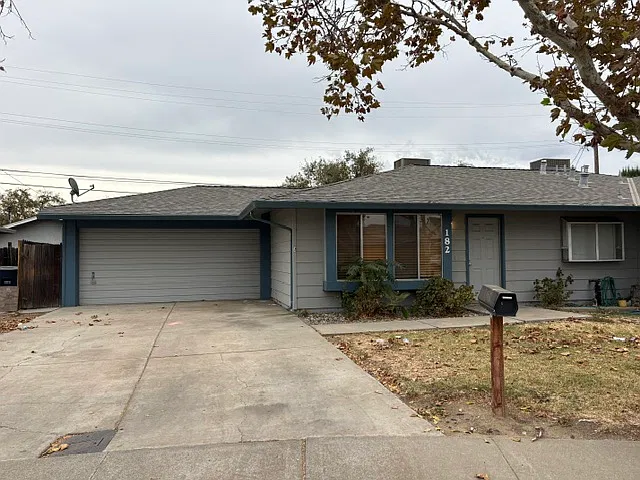 2 bed, $2,300 — Photo 2