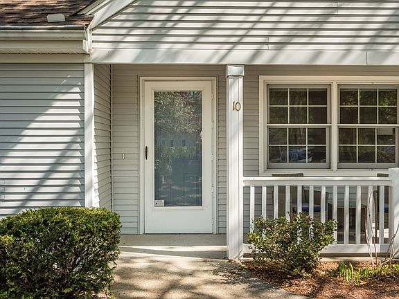 2nd image of 10 Cabot Dr #51