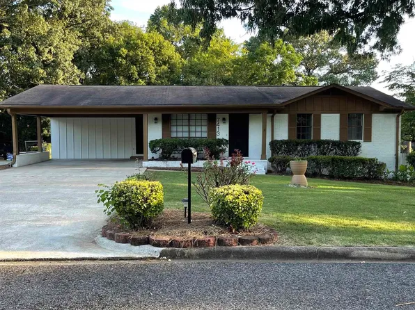 7413 Dogwood Ln, Fairfield, AL 35064