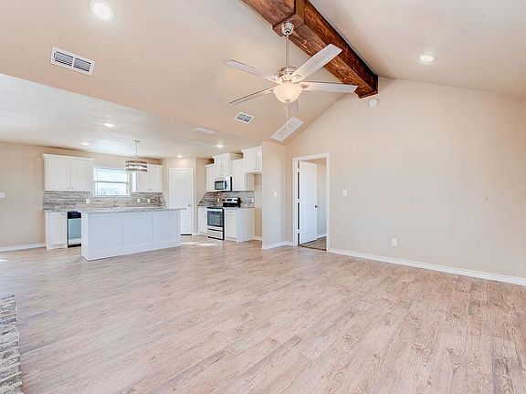 3rd image of 3912 E Farm Road 1729