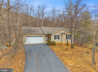 2395 Hopkins Dr, McGaheysville, VA 22840