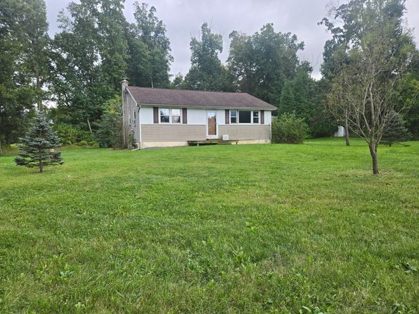 1390 Airport Rd