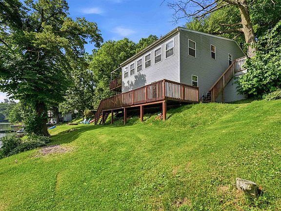 2nd image of 22605 Lake View Dr