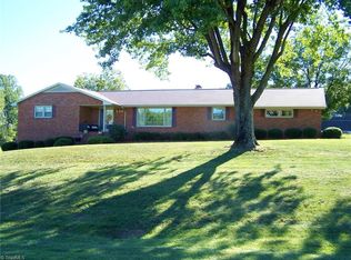 3655 Friendship Ledford Rd, Winston Salem, NC 27107